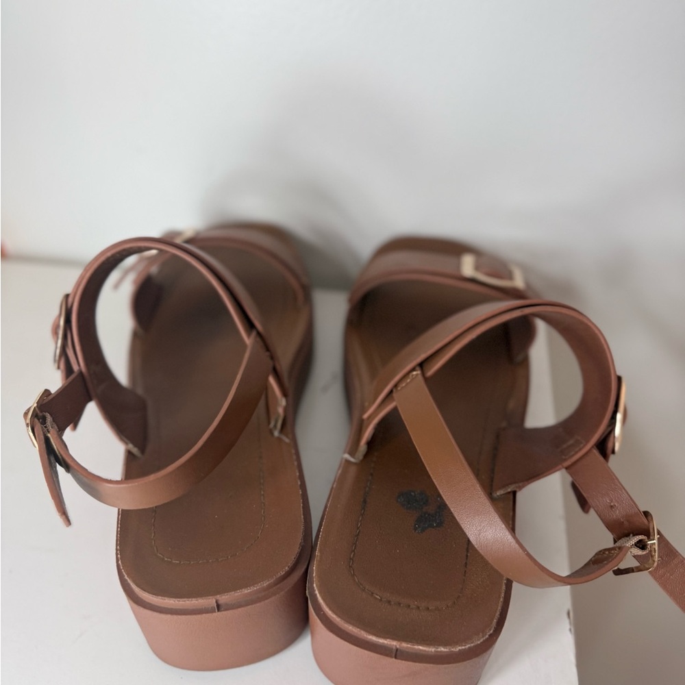 Brown Platform Sandals with Buckle Straps – Women’s Size [add size] Casual Summe - Picture 7 of 8
